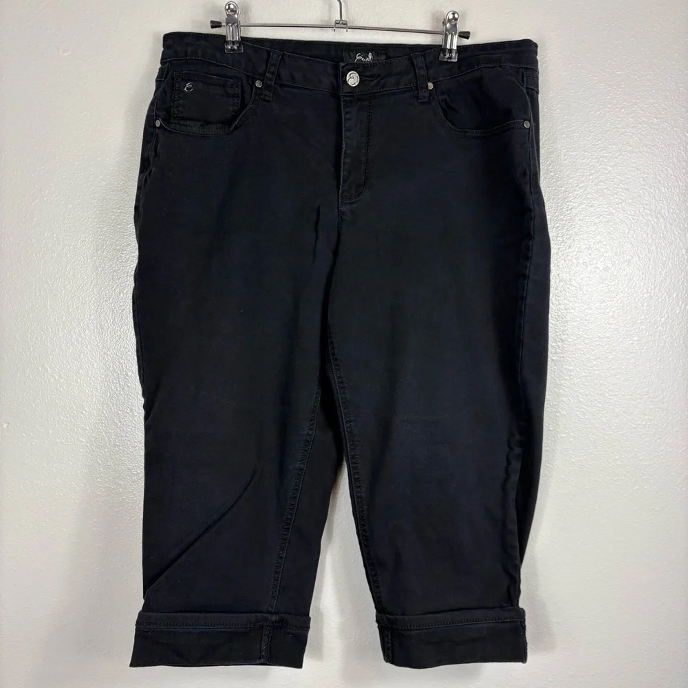 Earl Jeans Capri’s - Picture 2 of 7